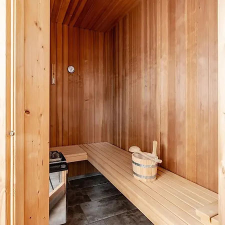 Ueus Eilun 8 - Wohlfuehlen Im Skandinavischen Mit Sauna Und Kamin Dagebüll