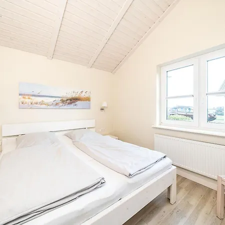 Ueus Eilun 8 - Wohlfuehlen Im Skandinavischen Mit Sauna Und Kamin * Dagebüll