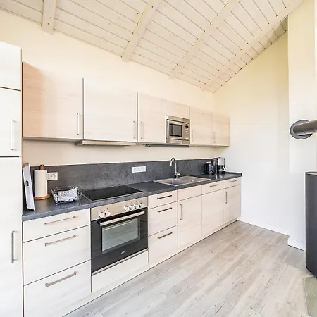 Tatil Evi Ueus Eilun 8 - Wohlfuehlen Im Skandinavischen Mit Sauna Und Kamin *