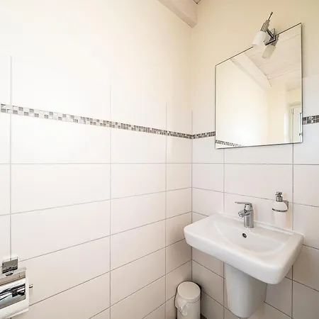 Tatil Evi Ueus Eilun 8 - Wohlfuehlen Im Skandinavischen Mit Sauna Und Kamin *